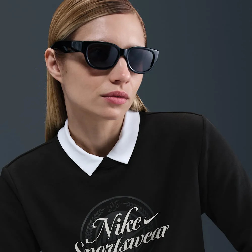 Світшот жіночий Nike Sportswear Club Fleece Graphic Crew Black HV2342-010