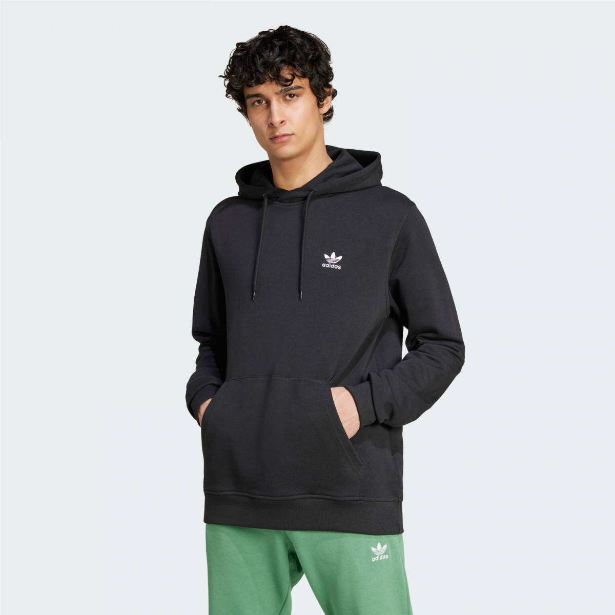 Худі ESS HD IW5789 Adidas L Чорний IW5789