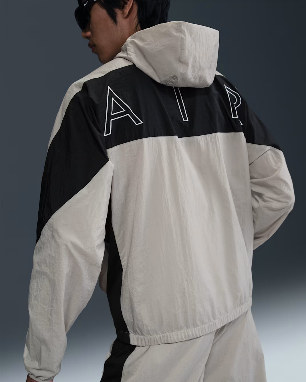 Куртка чоловіча Nike Air Beige/Black HJ0634-008