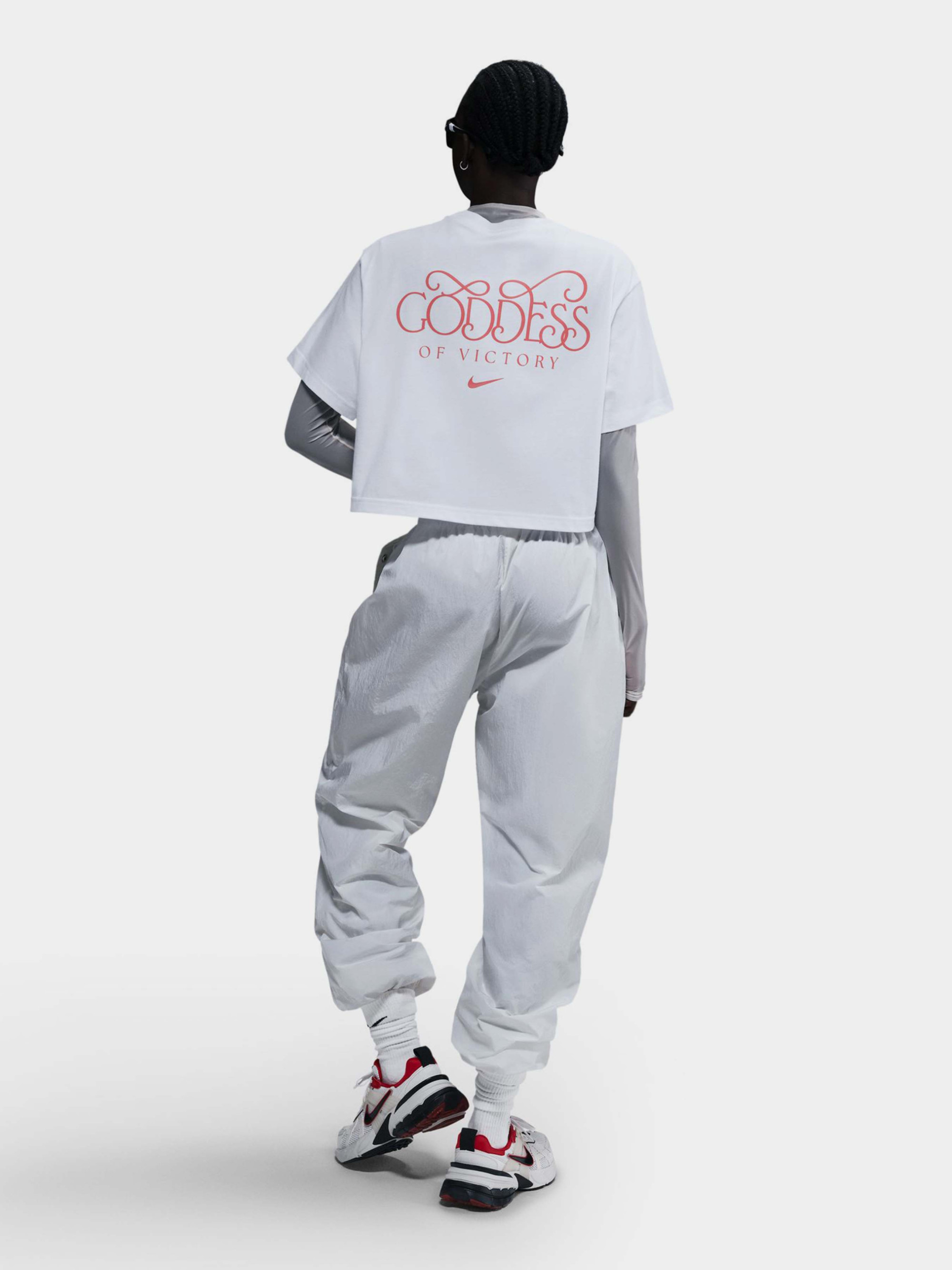 Футболка HF9500-100 Nike HF9500-100