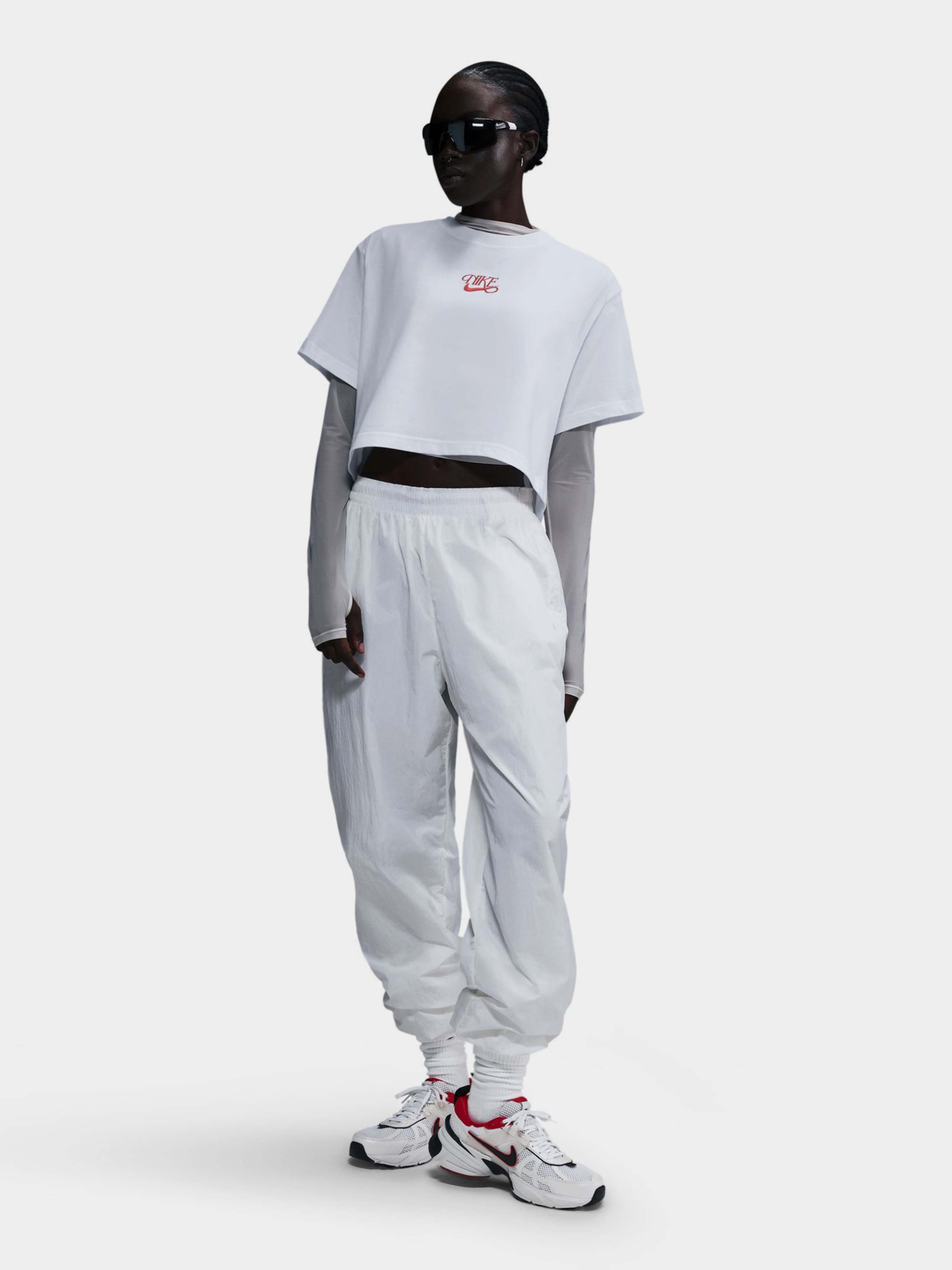 Футболка HF9500-100 Nike HF9500-100