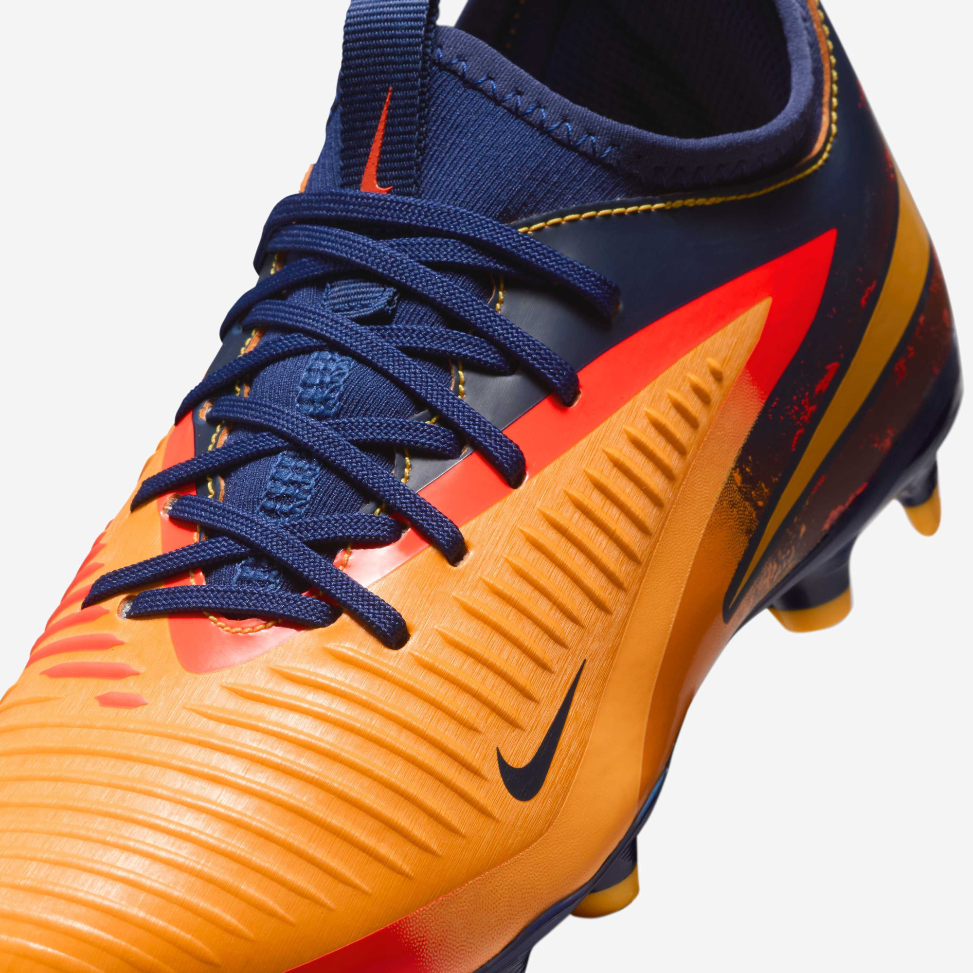 Бутси Nike JR PHANTOM 6 LOW ACAD FG/MG EH HQ2032-800