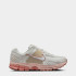 Кросівки жіночі Nike Wmns Zoom Vomero 5 (FJ2028-002) FJ2028-002