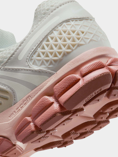 Кросівки жіночі Nike Wmns Zoom Vomero 5 (FJ2028-002) FJ2028-002