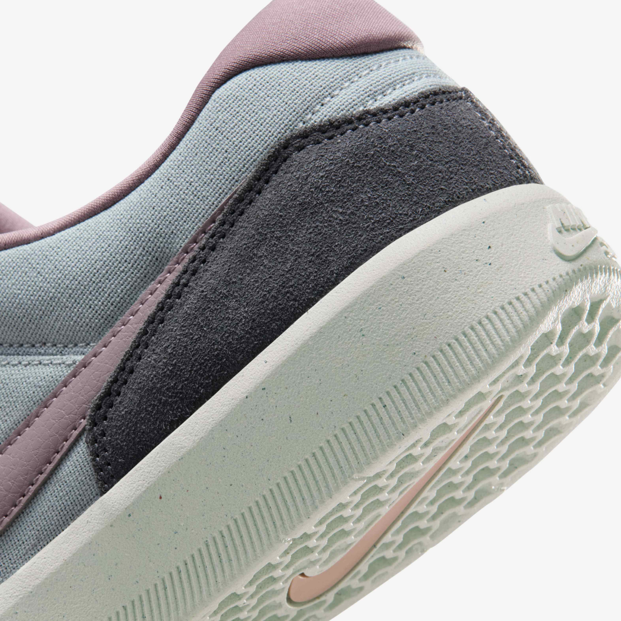 Кросівки Nike SB FORCE 58 DV5477-010