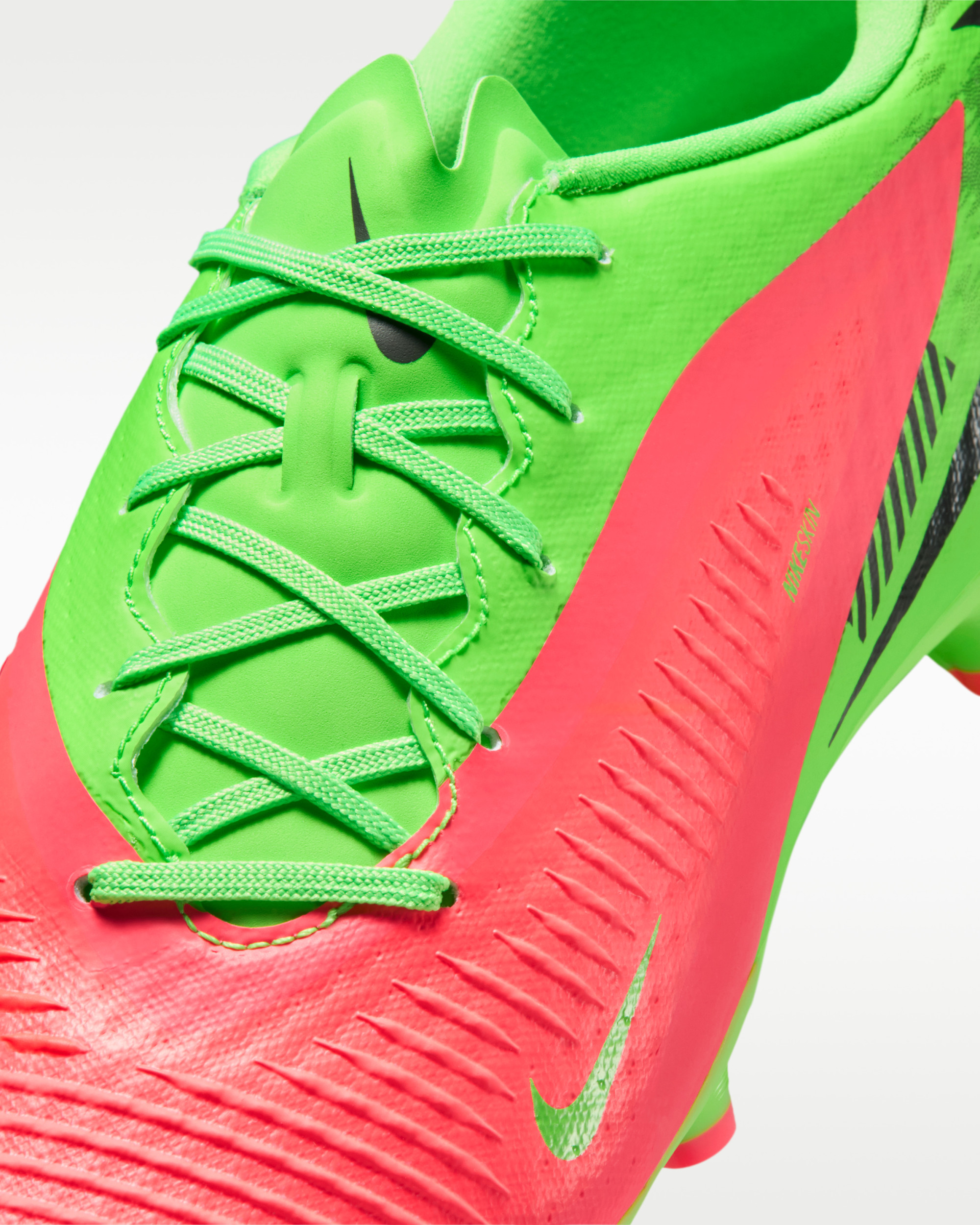 Бутси Nike PHANTOM 6 LOW ACAD FG/MG EH HQ2314-603