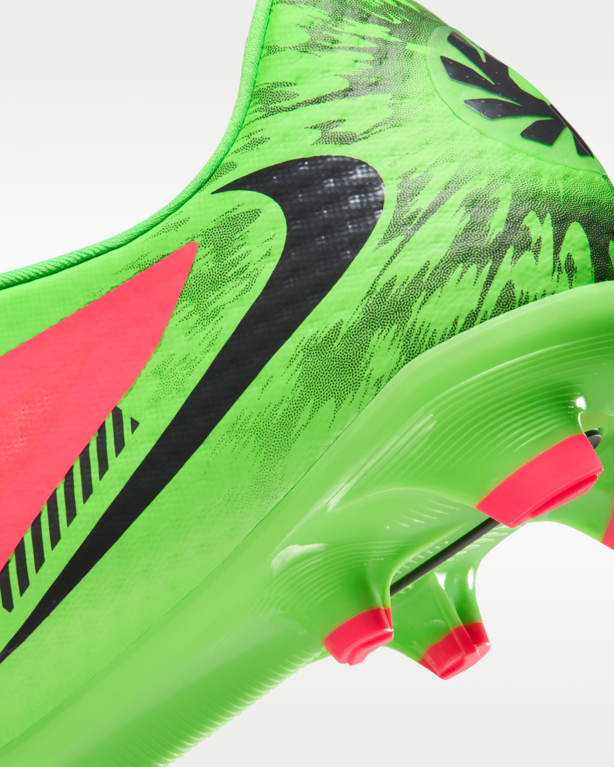 Бутси Nike PHANTOM 6 LOW ACAD FG/MG EH HQ2314-603