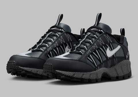 Кросівки Nike AIR HUMARA QS FJ7098-002
