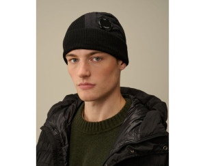 Шапка C.P. Company Extrafine Merino Wool Lens Beanie 17CMAC297A-005509A-999