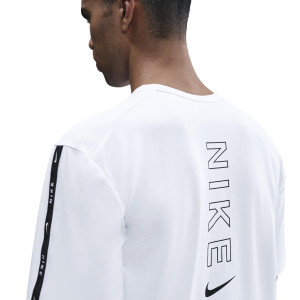 Футболка Nike M NSW CS DF TEE IH4288-100