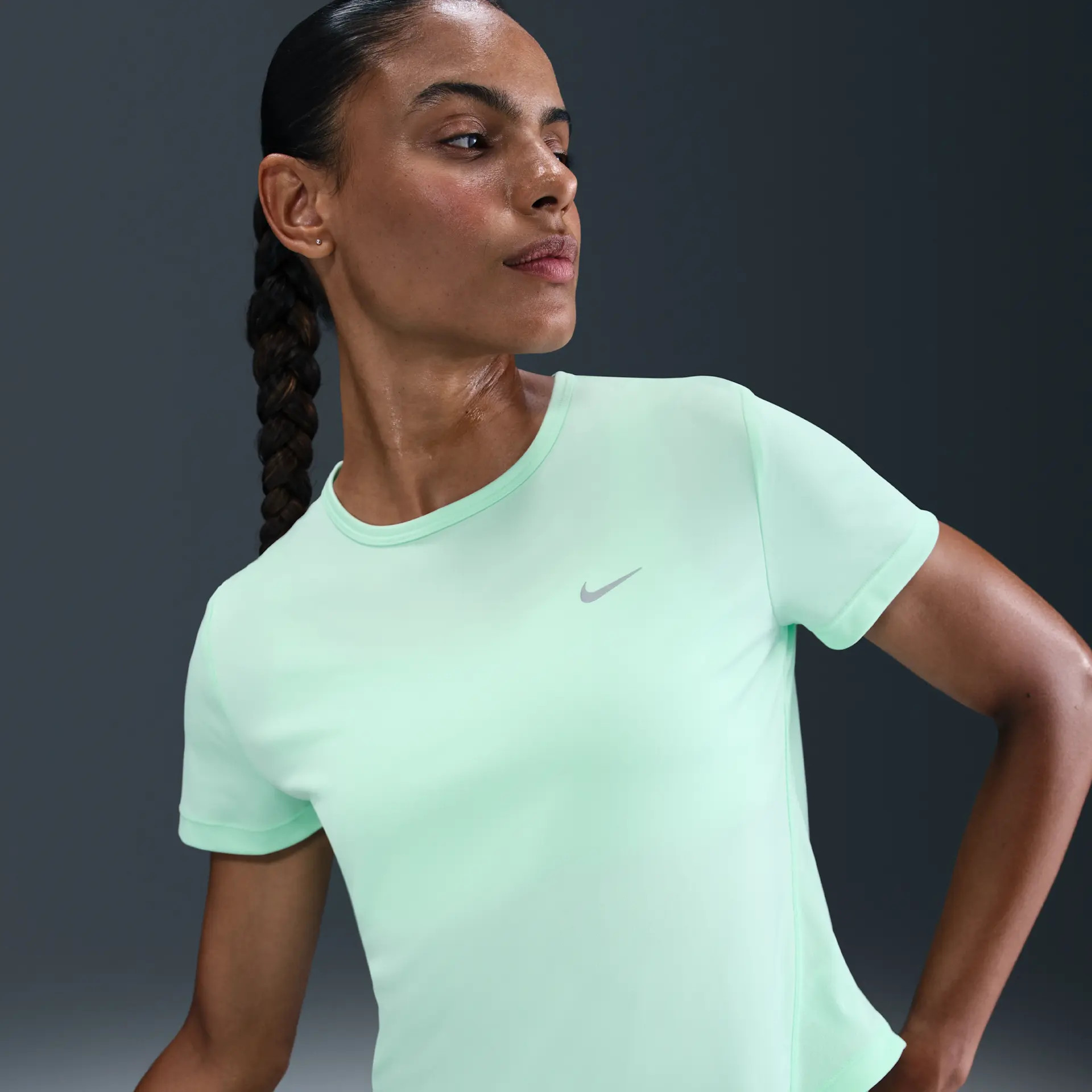 Футболка жіноча Nike Tempo Df Ss Turquoise HQ0648-353