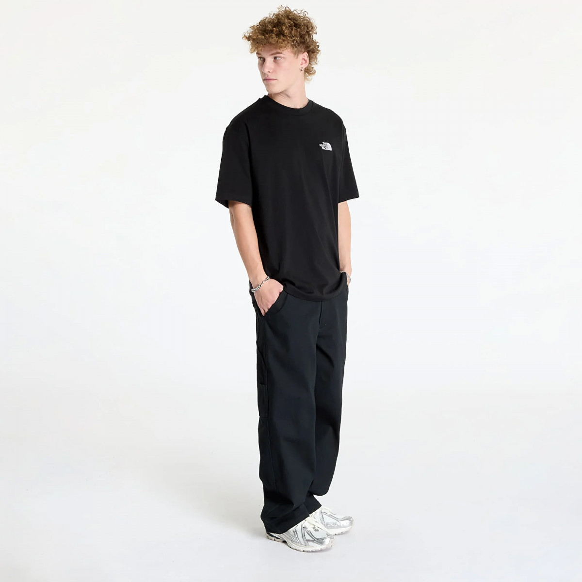 Футболка Essential 0A87NRJK31 THE NORTH FACE L Чорний 0A87NRJK31