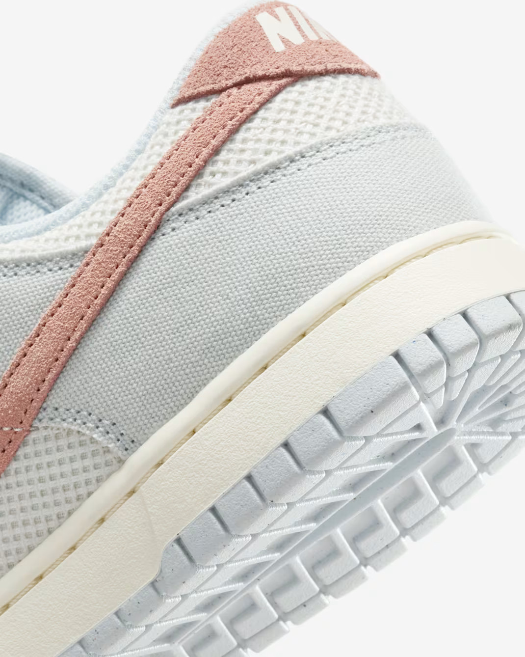 Кросівки чоловічі Nike Dunk Low Retro Se Grey HJ4329-001