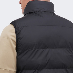 Жилетка чоловіча Nike Liverpool Fc Storm-Fit Strike Windrunner Primaloft-Field Vest Black FZ8774-011