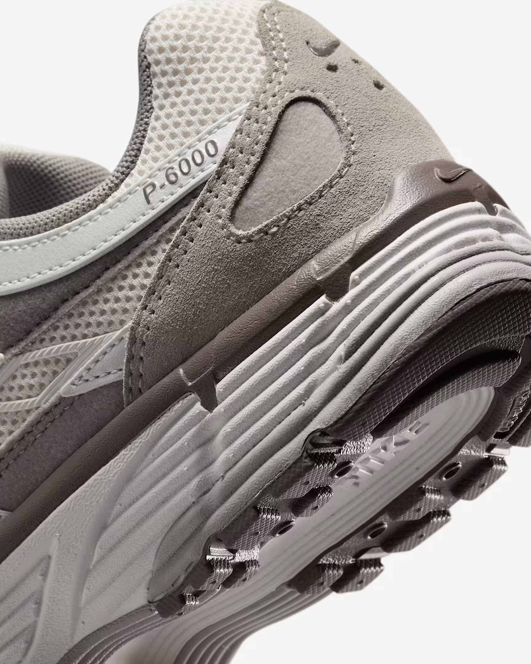 Кросівки Nike W P-6000 HV6353-001