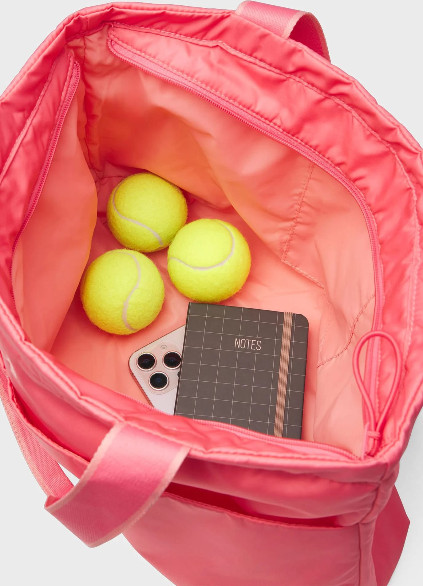 Сумка Under Armour Studio Lite Tote 16L кораловий 45 х 25 х 14 см 1388920-600