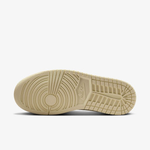 Кросівки W Air Jordan 1 Low Se Muslin Royal Tint Beige IH4110-104