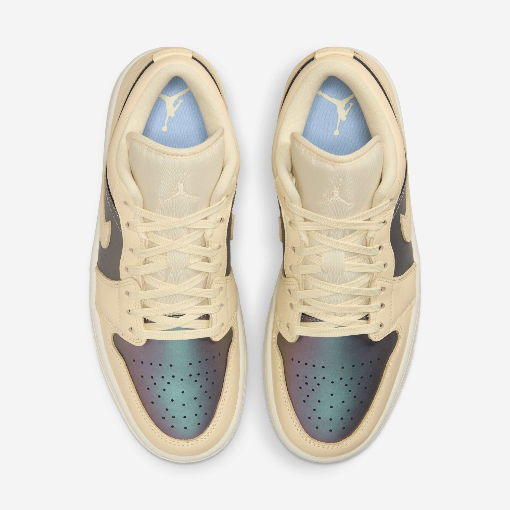 Кросівки W Air Jordan 1 Low Se Muslin Royal Tint Beige IH4110-104