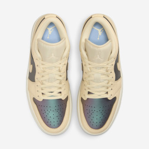 Кросівки W Air Jordan 1 Low Se Muslin Royal Tint Beige IH4110-104