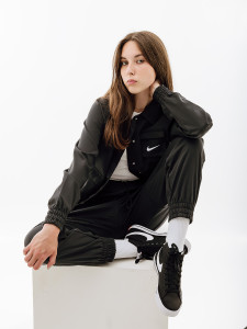 Куртка Nike W NSW SWSH JKT WVN FD1130-010