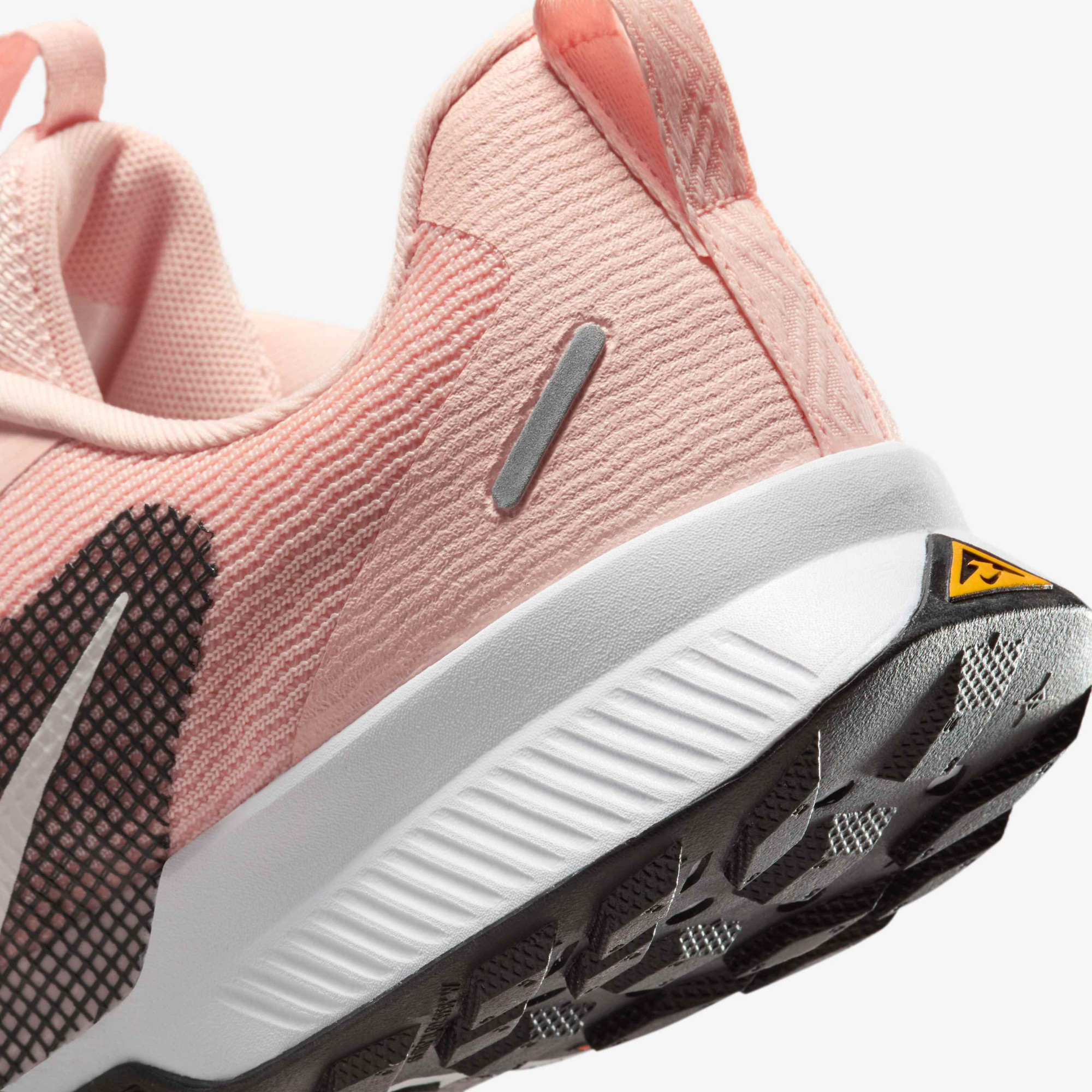 Кросівки FQ0902-600 Nike FQ0902-600