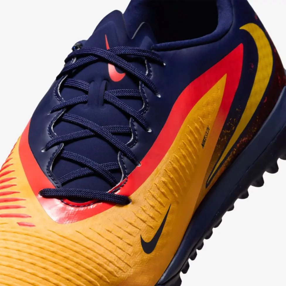 Сороконіжки Nike PHANTOM 6 LOW ACAD TF EH HQ2326-800