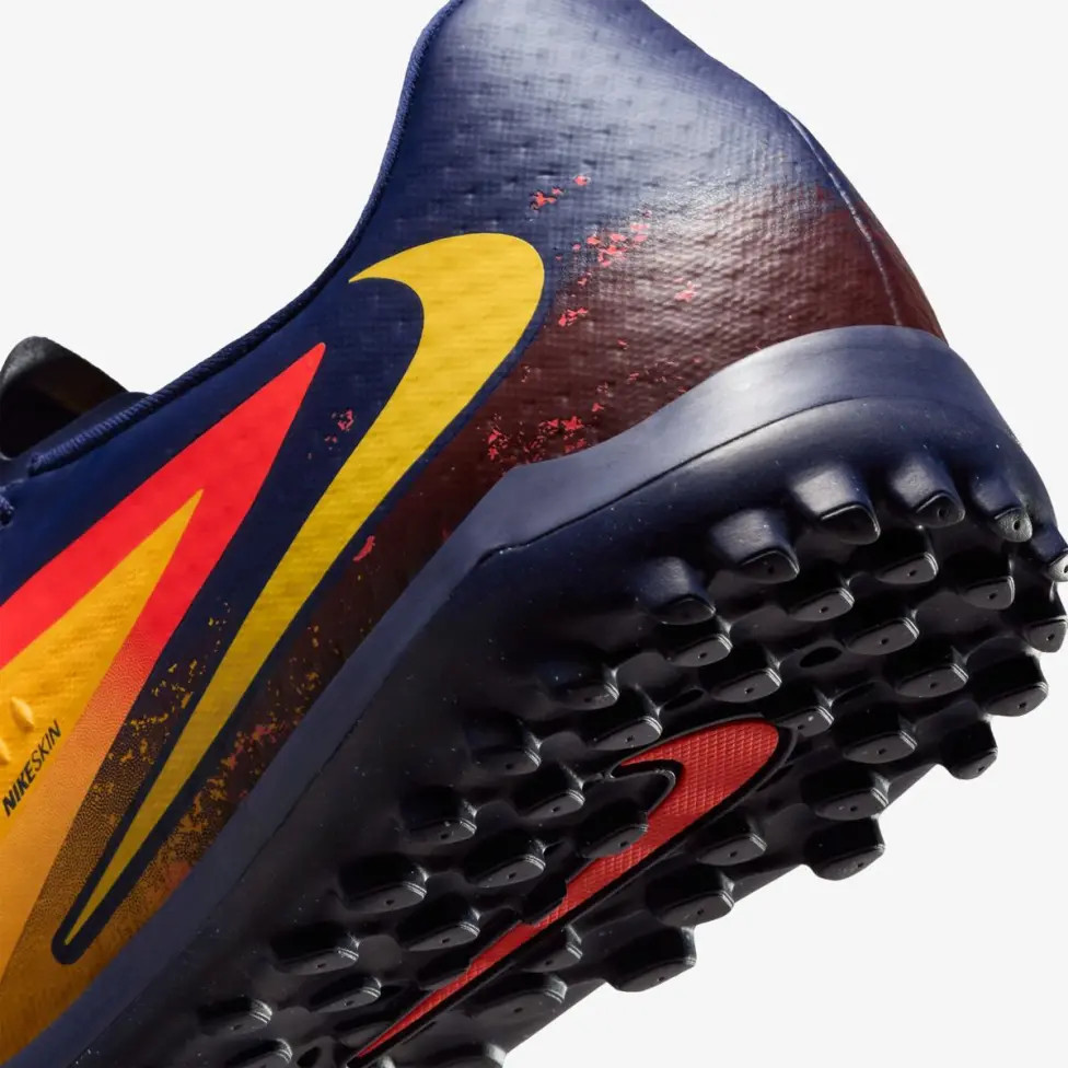 Сороконіжки Nike PHANTOM 6 LOW ACAD TF EH HQ2326-800
