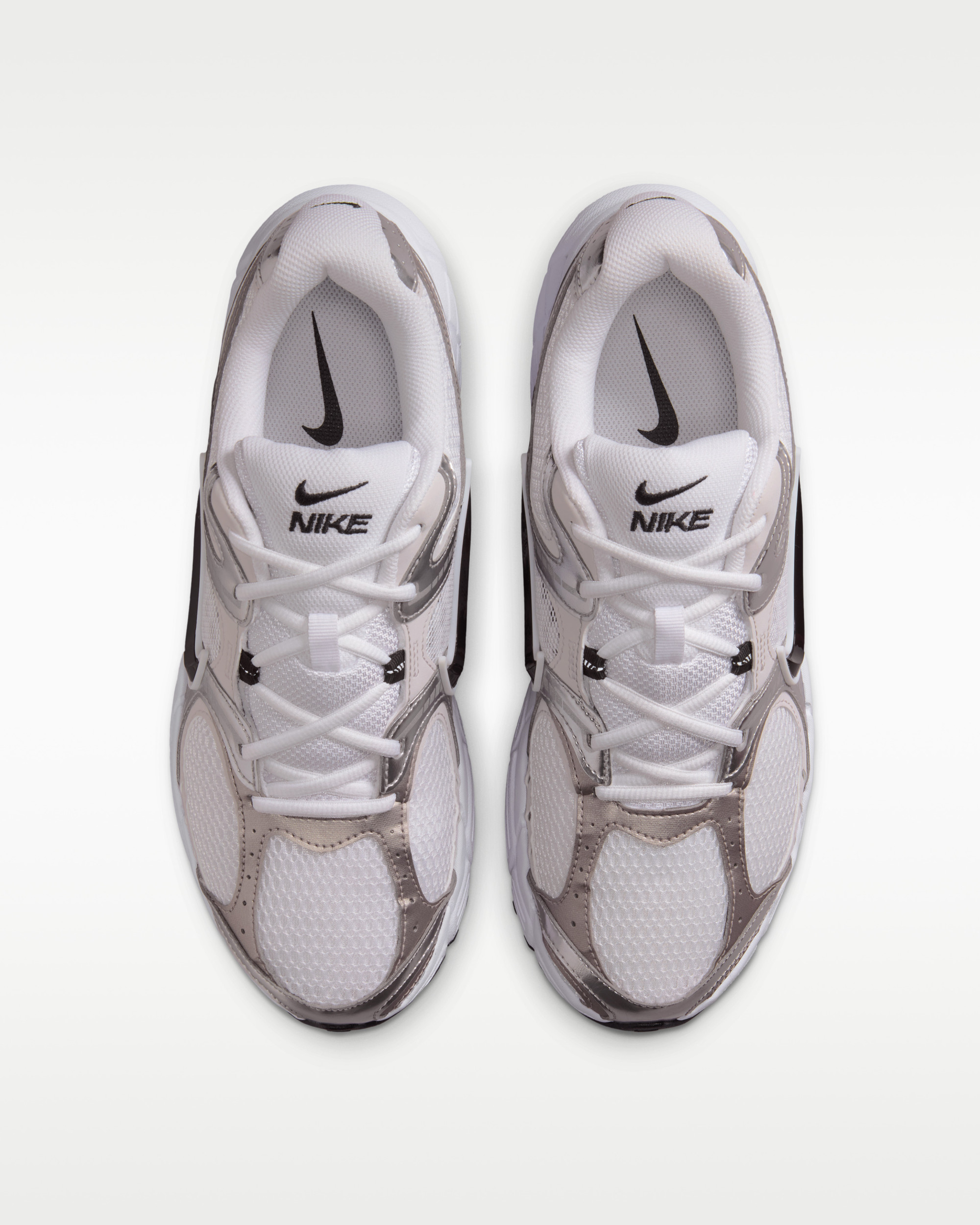 Кросівки Nike V5 RNR HJ5228-104