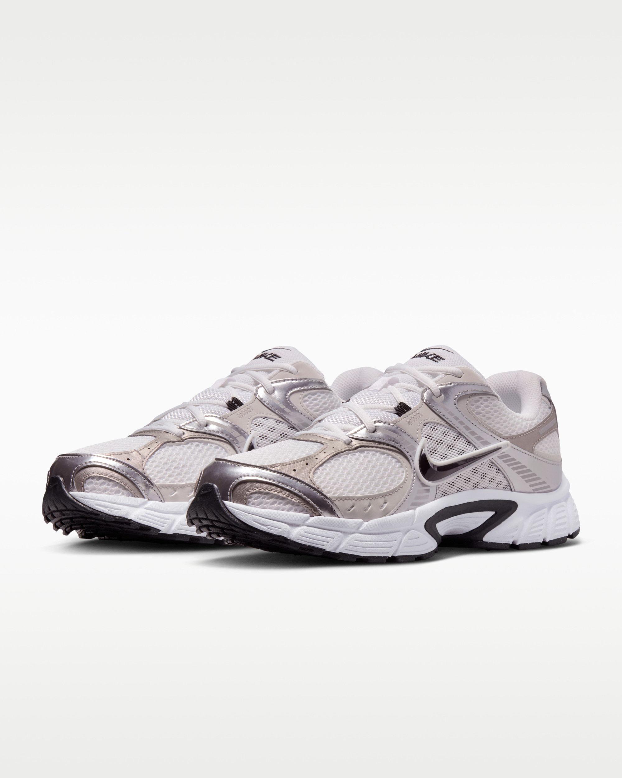Кросівки Nike V5 RNR HJ5228-104