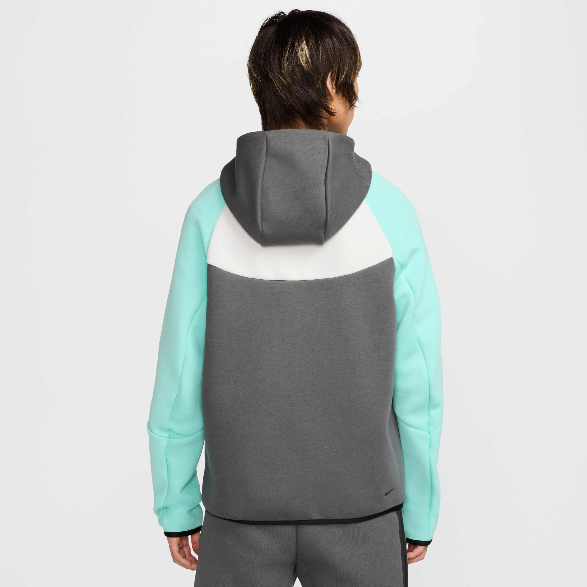 Толстовка Nike M TECH FLC FZ WR HOODIE HV6512-068