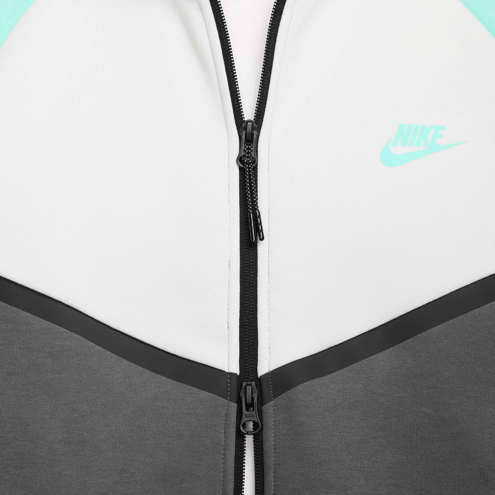 Толстовка Nike M TECH FLC FZ WR HOODIE HV6512-068