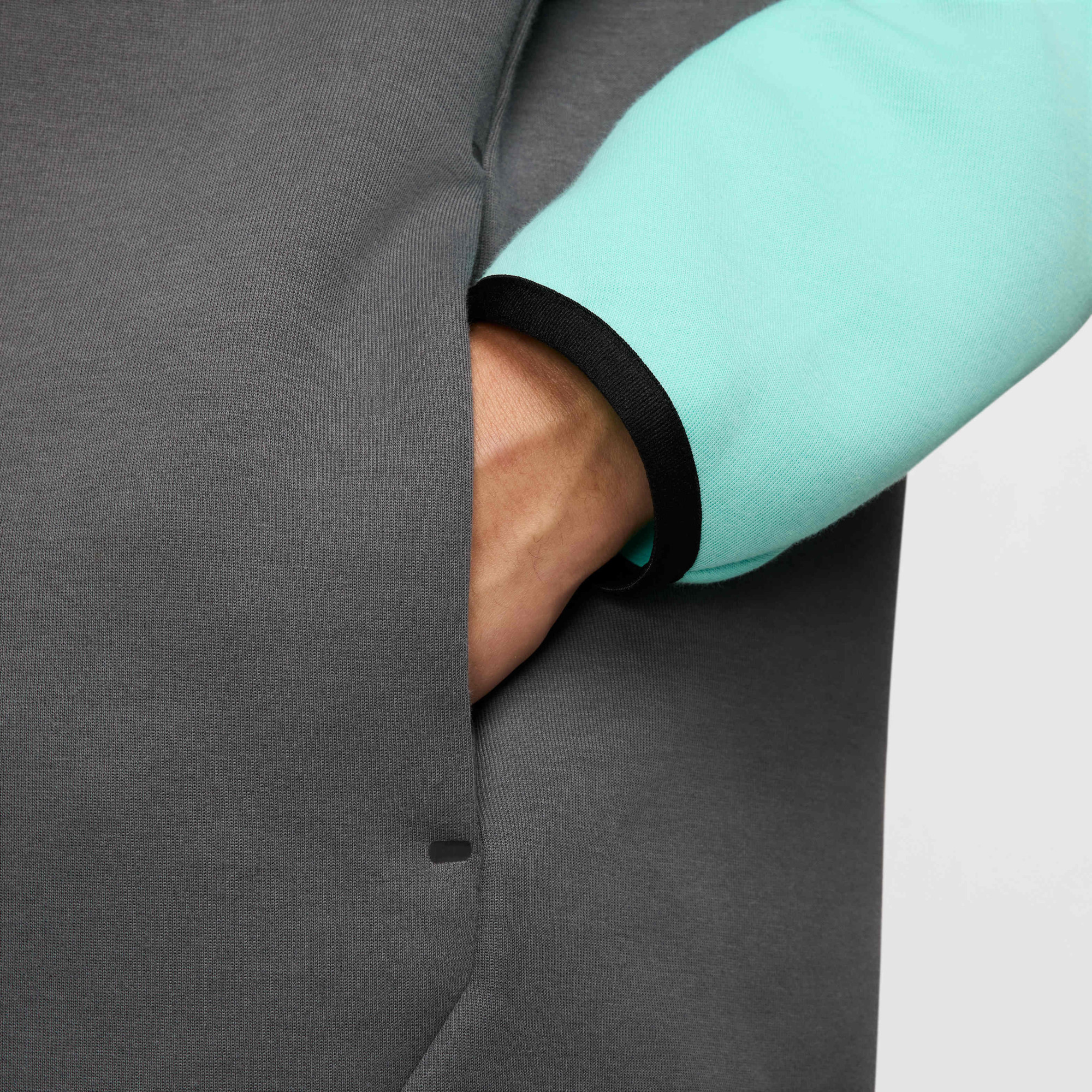 Толстовка Nike M TECH FLC FZ WR HOODIE HV6512-068