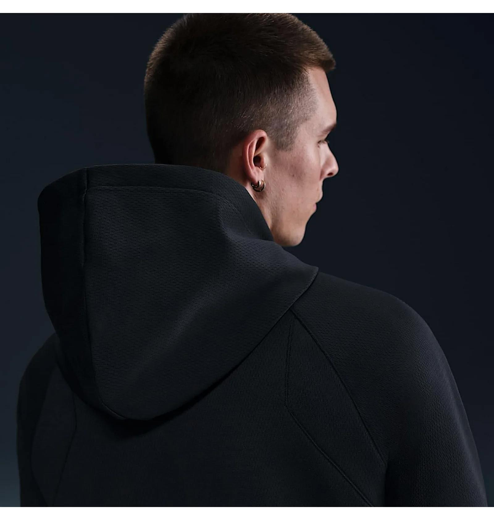 Толстовка Nike Kobe Therma-Fit Pullover Hoodie Black HJ8109-010