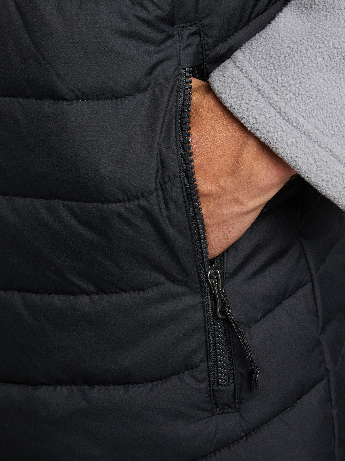 Жилетка Powder Lite Vest 1748031CLB-010 Columbia L (50-52) Чорний 1748031CLB-010