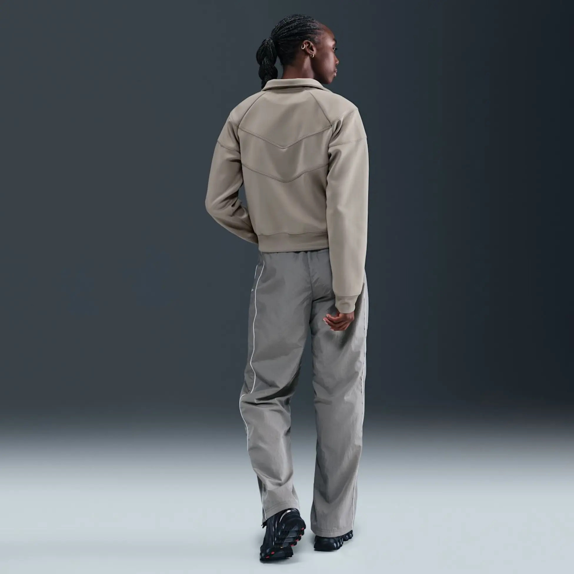 Кофта жіноча Nike W Wr Poly Grey HJ0975-009