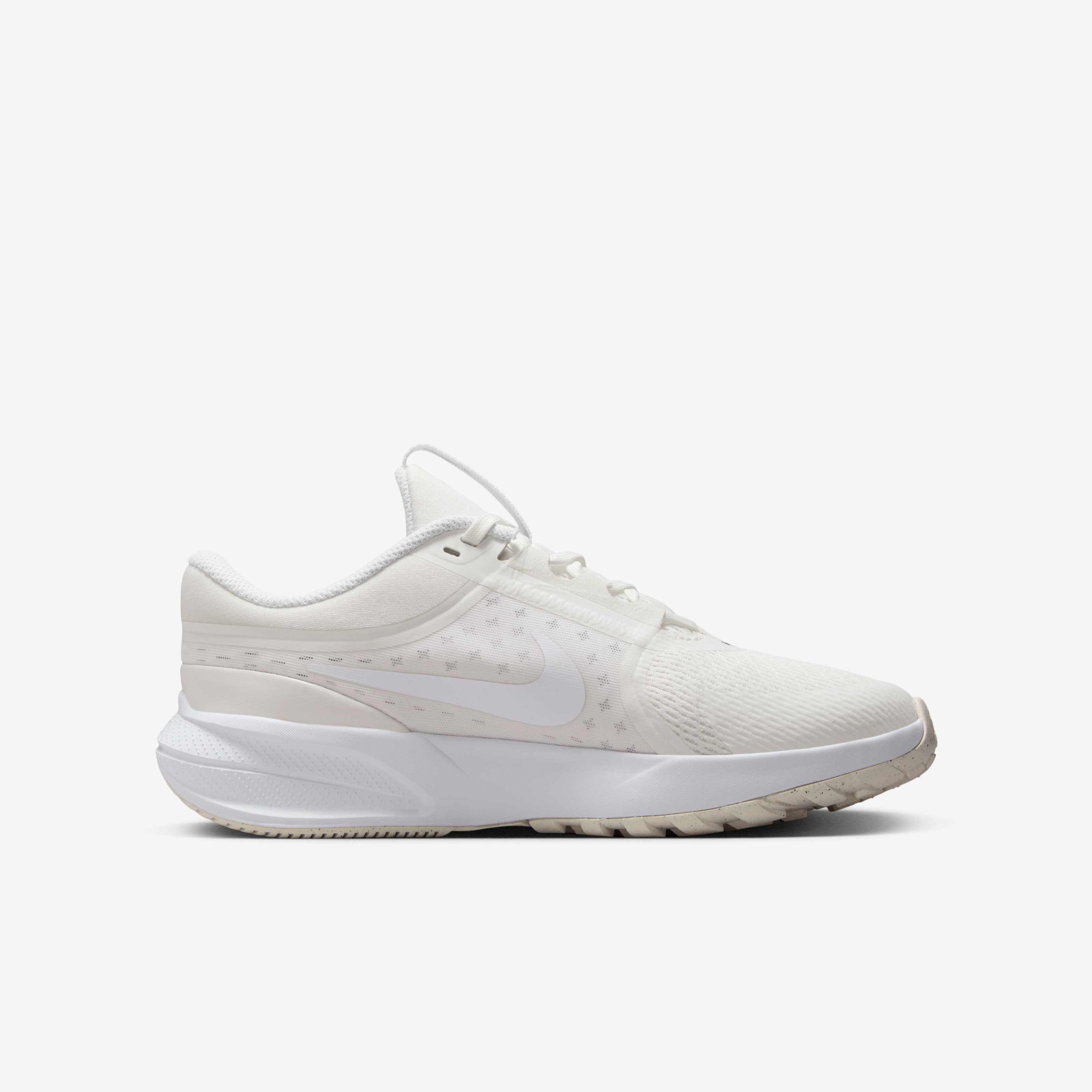 Кросівки Nike STAR RUNNER 5 (GS) HF7004-101