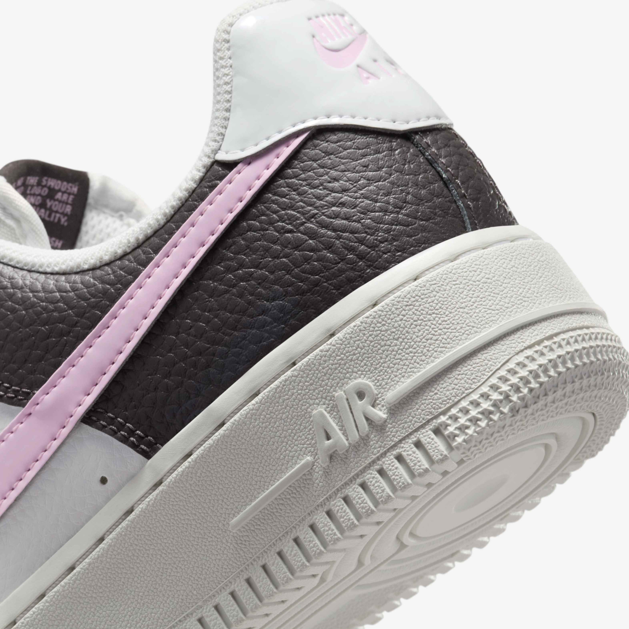 Кросівки Nike W AIR FORCE 107 IB7696-100