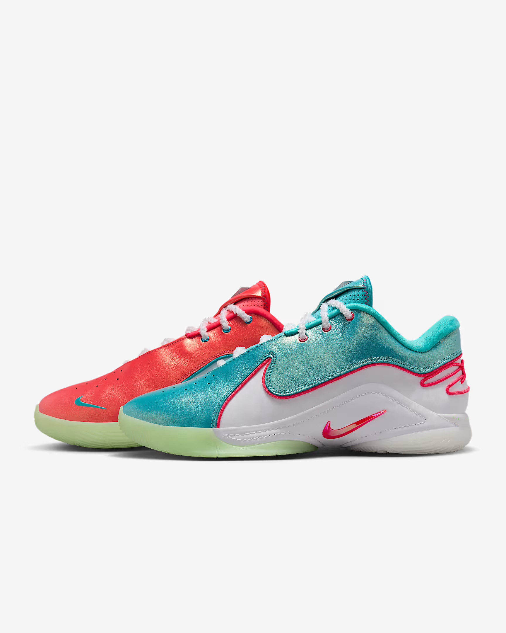 Кросівки Nike LEBRON XXII XMAS HV5148-600