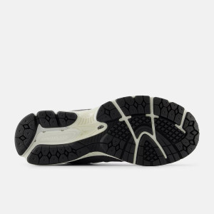 Кросівки New Balance 2002R M2002RFB