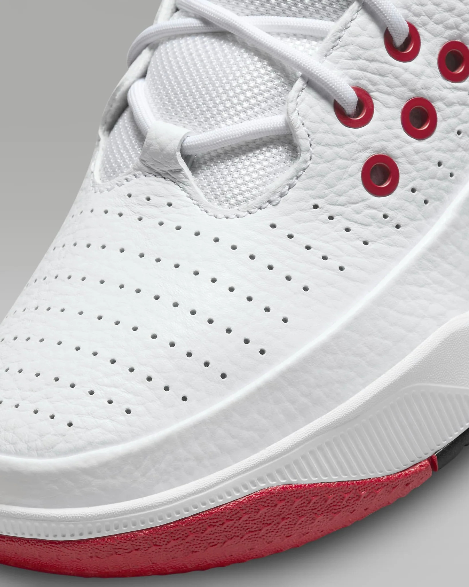 Кросівки Air Jordan Max Aura 5 White DZ4353-101