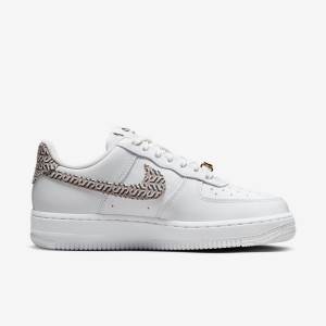 Кросівки Nike WMNS AIR FORCE 1 LX DZ2709-100
