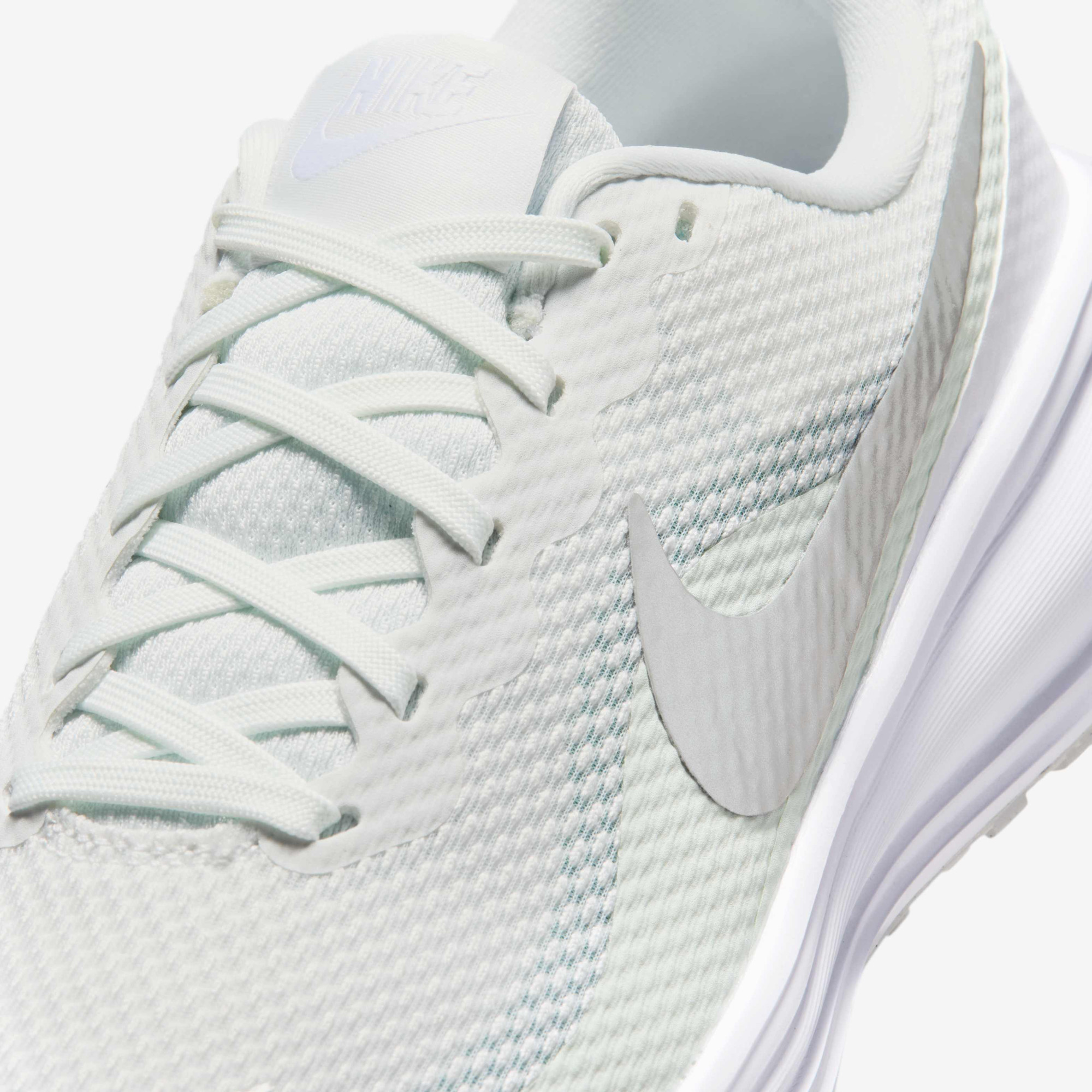 Кросівки Nike W REVOLUTION 8 HJ8485-107