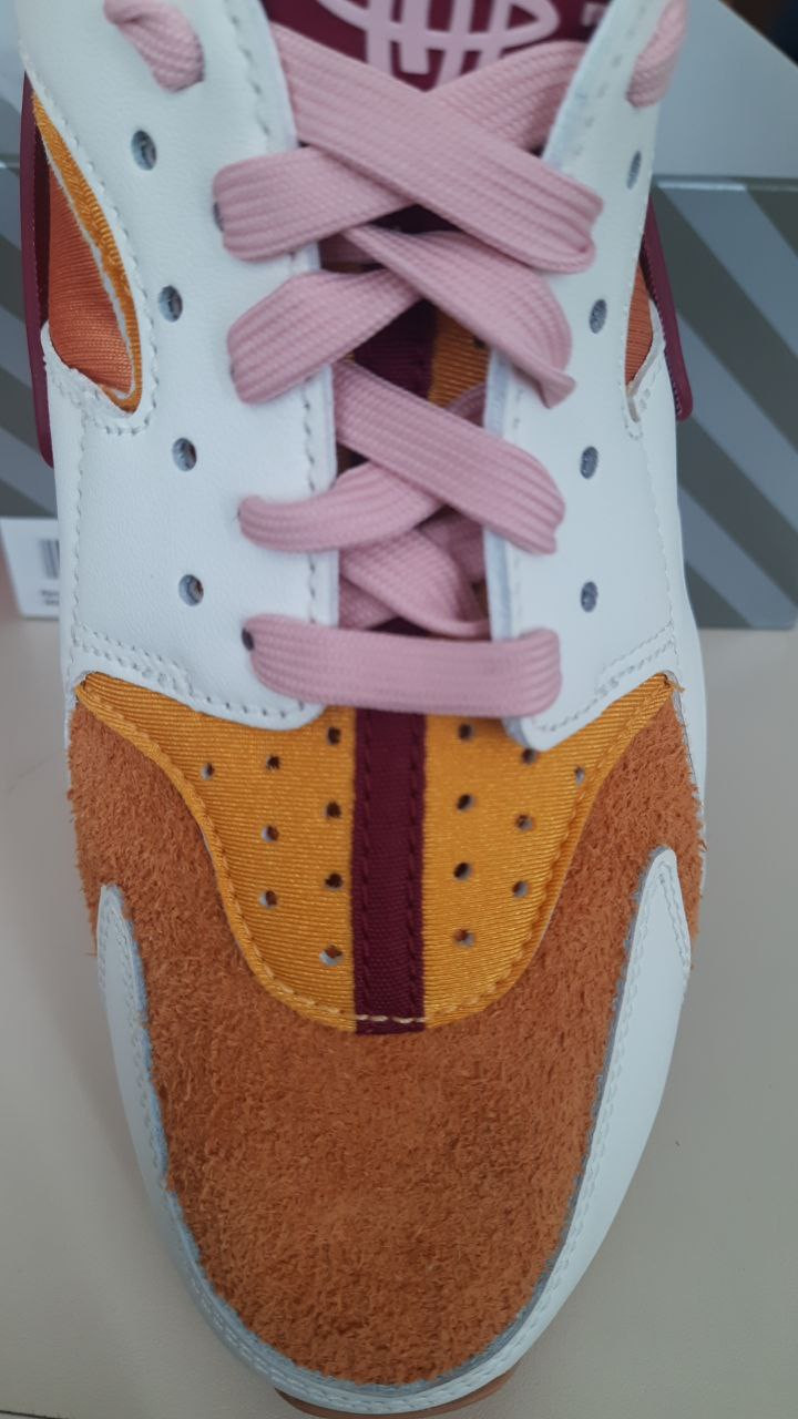 Кросівки Nike WMNS AIR HUARACHE (Клас А) DO6720-100-R