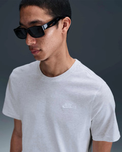 Футболка чоловіча Nike Sportswear Club T-Shirt Brown AR4997-051