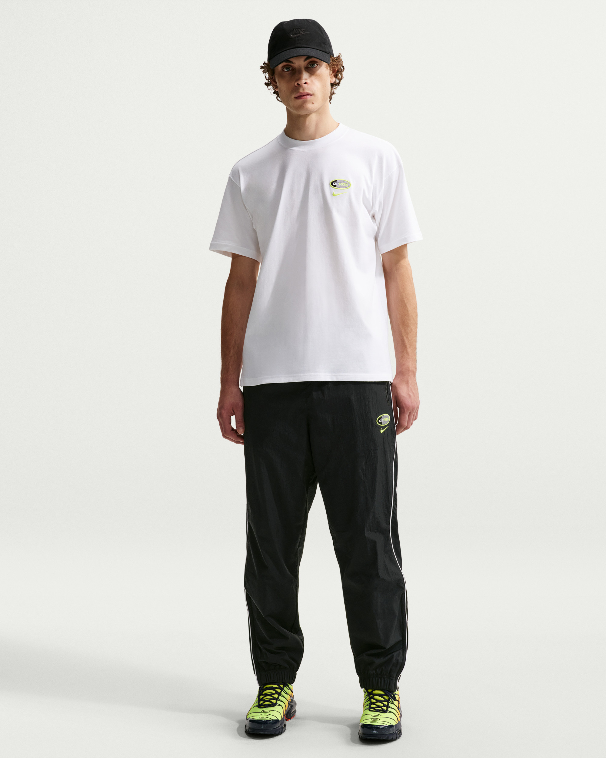 Штани Nike M NSW AIR MAX 95 WVN PANT IO3153-010