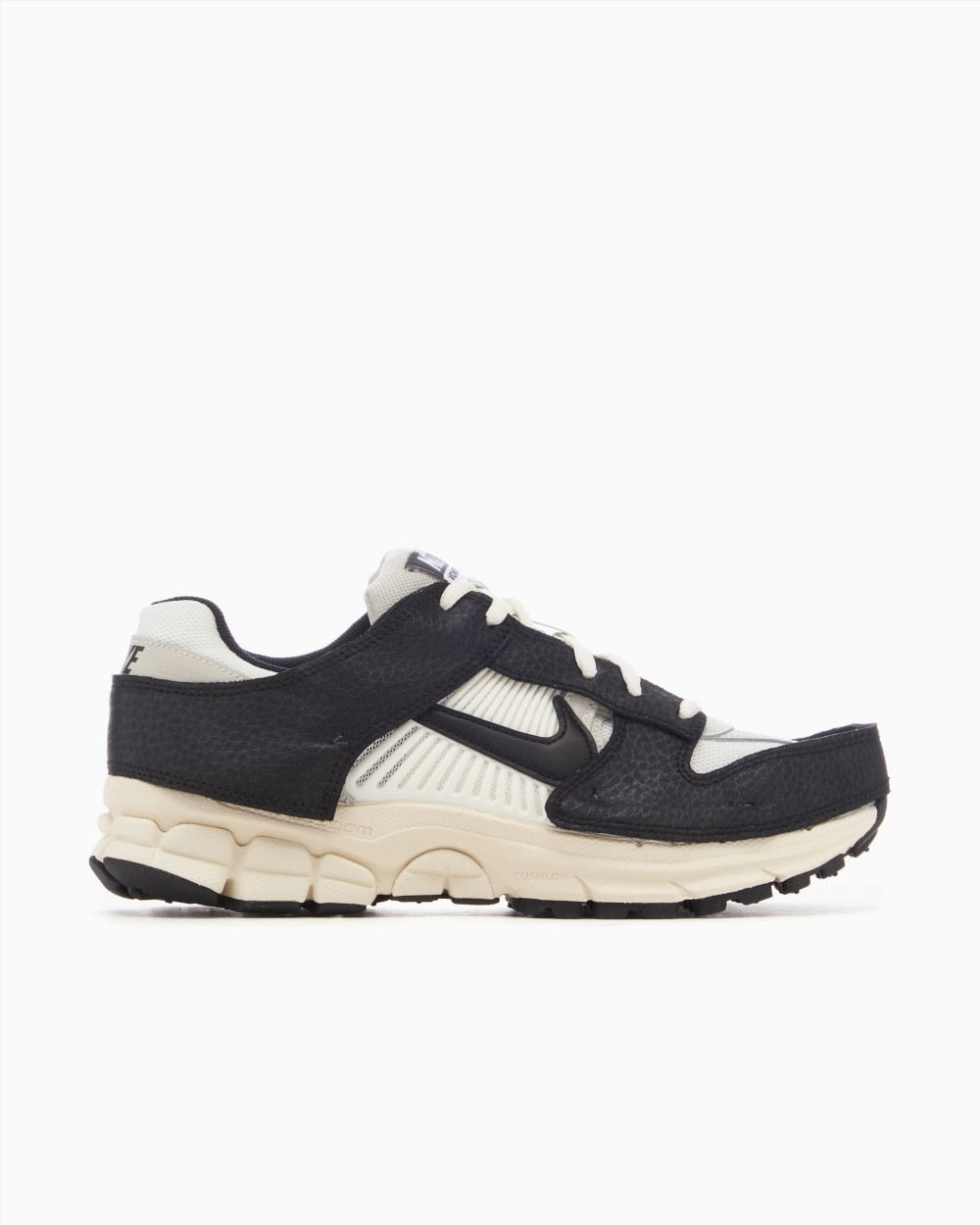 Кросівки Nike Zoom Vomero 5 Timeless Panda Dunk (W) FJ5474-133