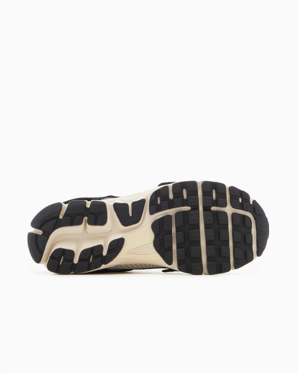 Кросівки Nike Zoom Vomero 5 Timeless Panda Dunk (W) FJ5474-133