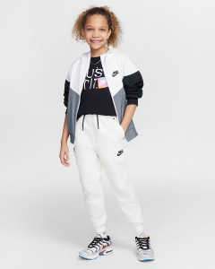 Футболка підліткова K NSW TEE BRANDMARK 1 JDI HM5852-010 Nike L Чорний HM5852-010