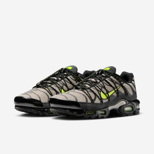 Кросівки чоловічі Nike Air Max Plus Utility Grey FD0670-003