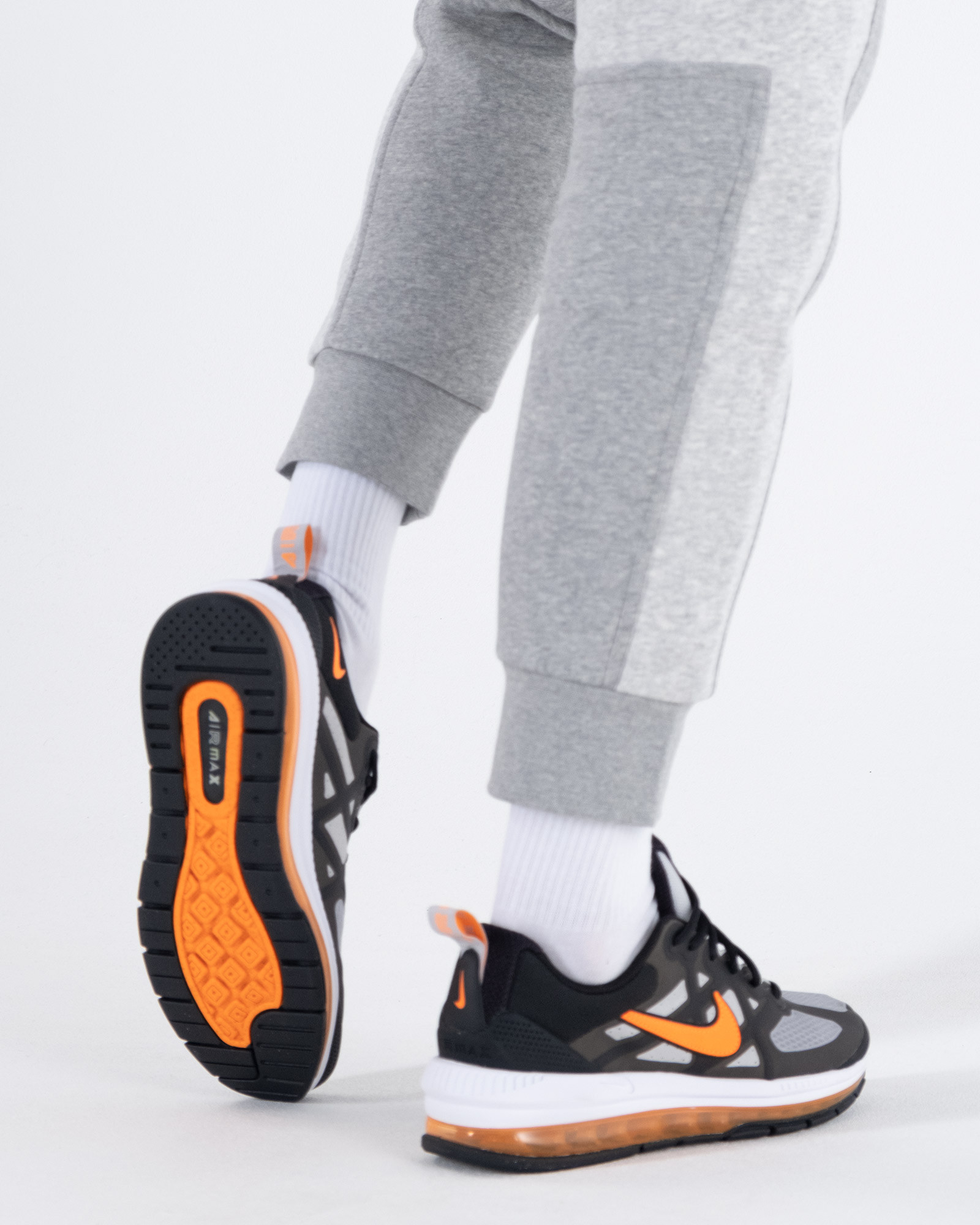 Кросівки Nike AIR MAX GENOME DB0249-002